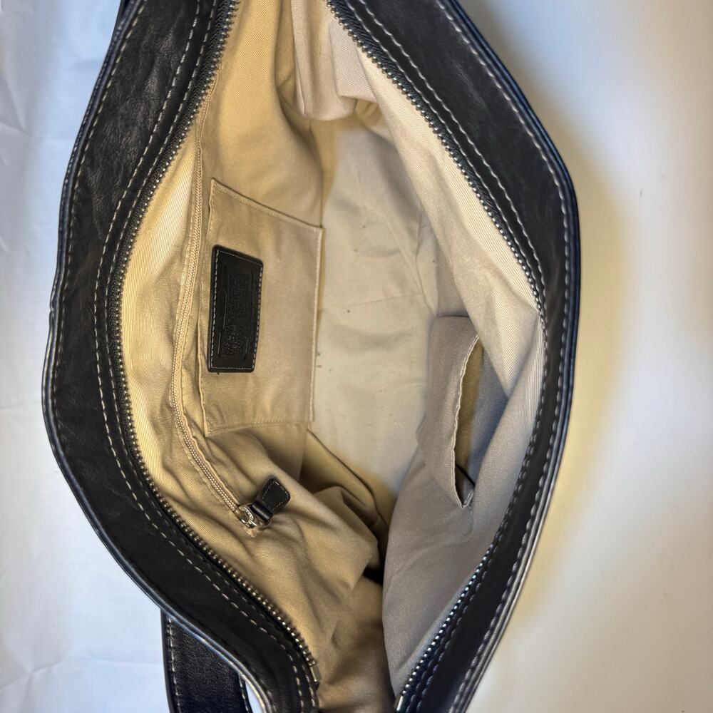Coach Bag Black 'Zoe' E1032-F14706 Patent Leather Purse Hobo Shoulder Bag - Picture 4 of 9